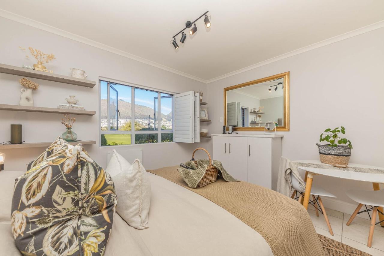Little Gem On The Promenade Apartment